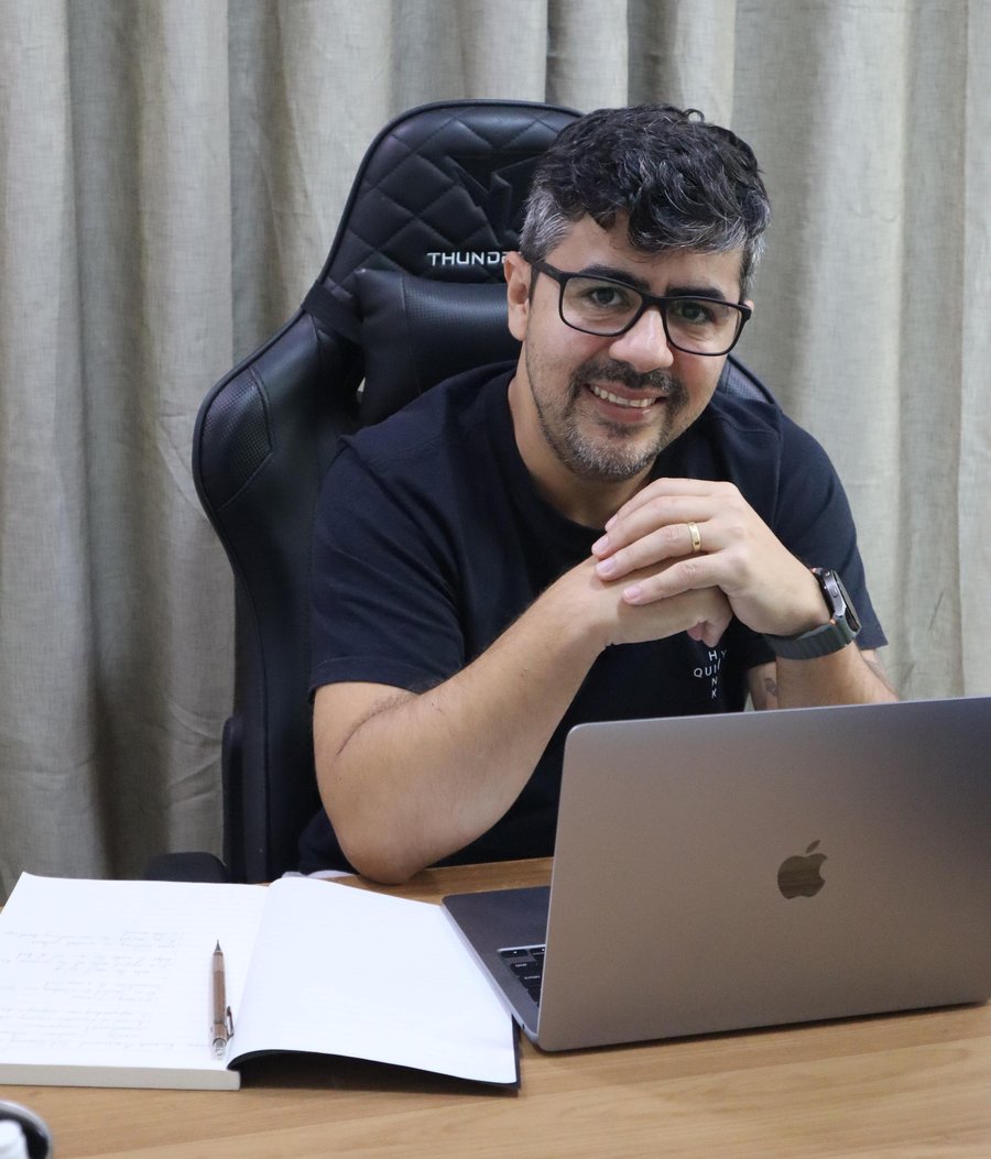 Pablo Menezes, criador do OPERAR.IA
